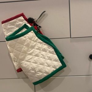 red/green hobby horse neck/stick blanket and red/green hobby horse bonnet.